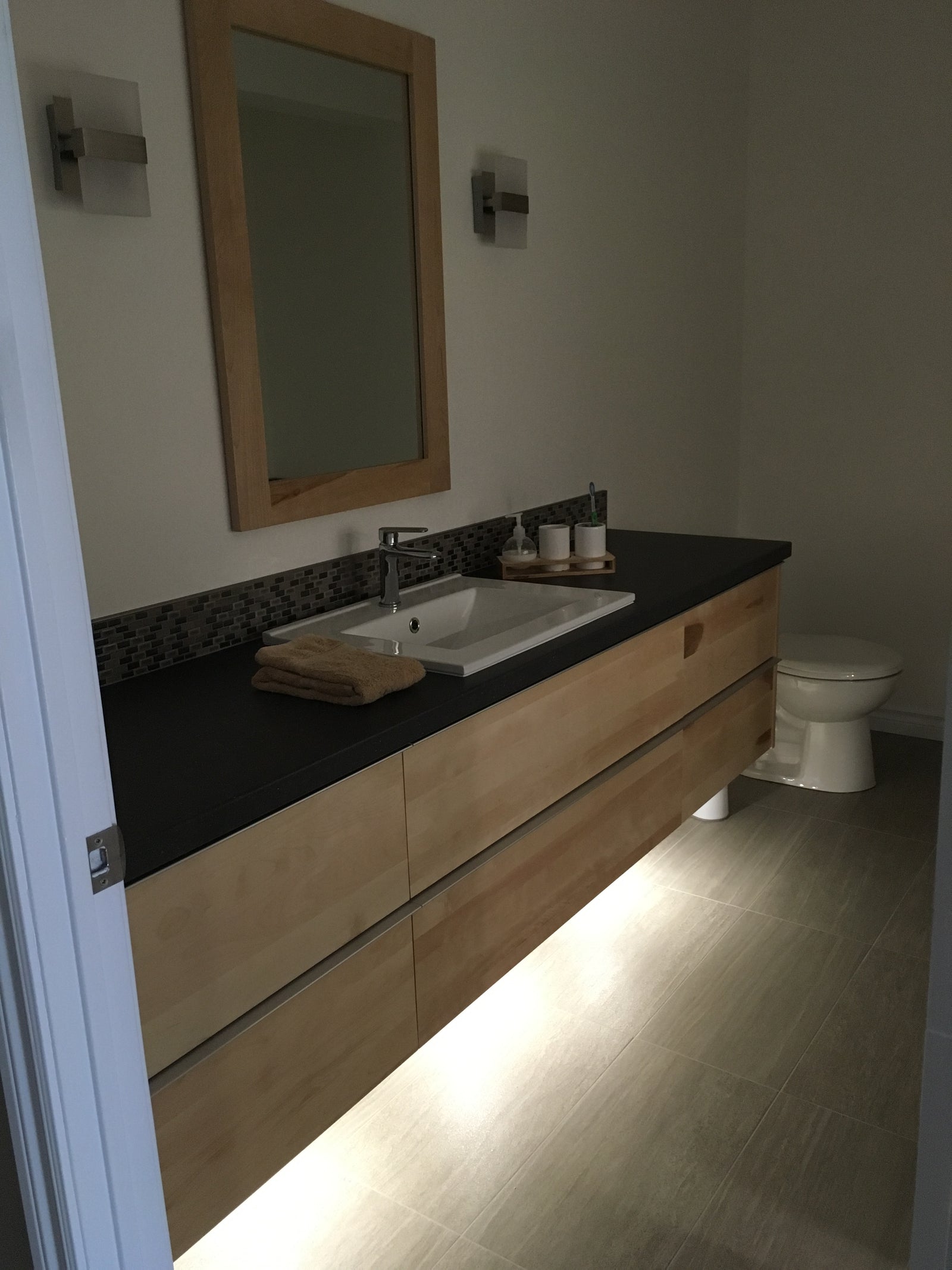 vanité contemporaine merisier lumiere